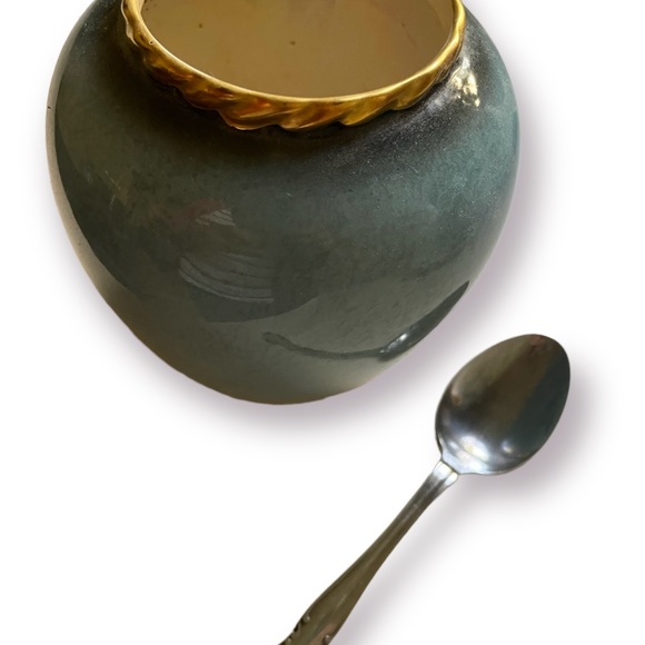 Vase - Carlton Ware Bleu Royale - RARE - Picture 2 of 3